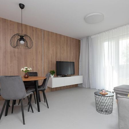 Nowe Bemowo Apartment By Renters Warschau Buitenkant foto