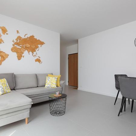 Nowe Bemowo Apartment By Renters Warschau Buitenkant foto