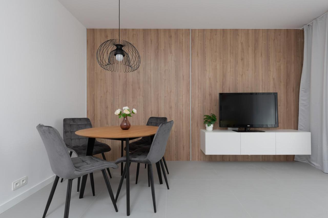 Nowe Bemowo Apartment By Renters Warschau Buitenkant foto